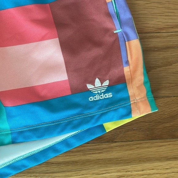 Adidas Patchwork Plaid Brights Pull On Athletic Gym Shorts Hand Pockets Women M - Picture 2 of 6